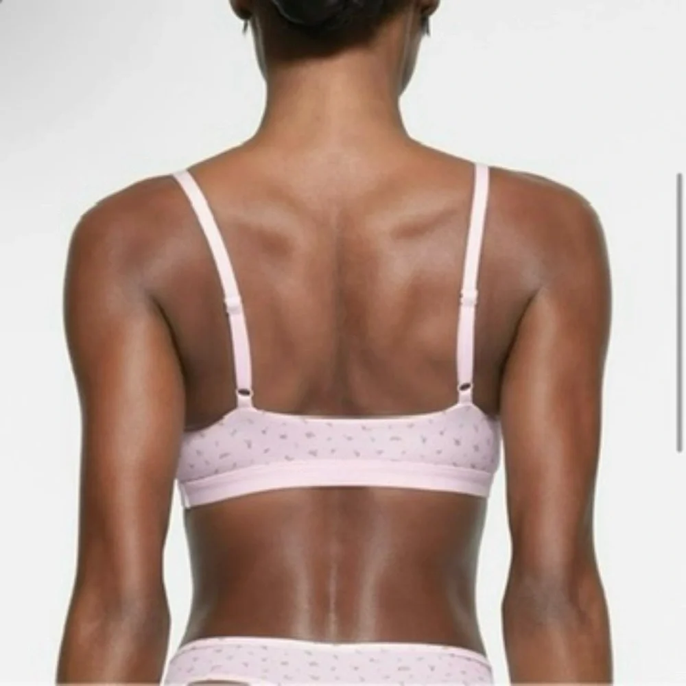 Skims Fits Everybody Pink Rosebud Print Bralette Size Small - Picture 4 of 5